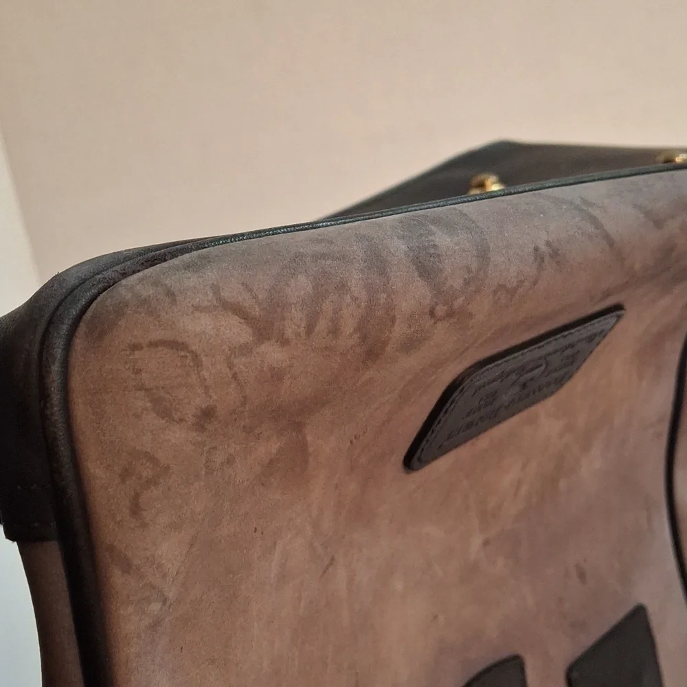 Dooney & Bourke tote - Picture 16 of 16